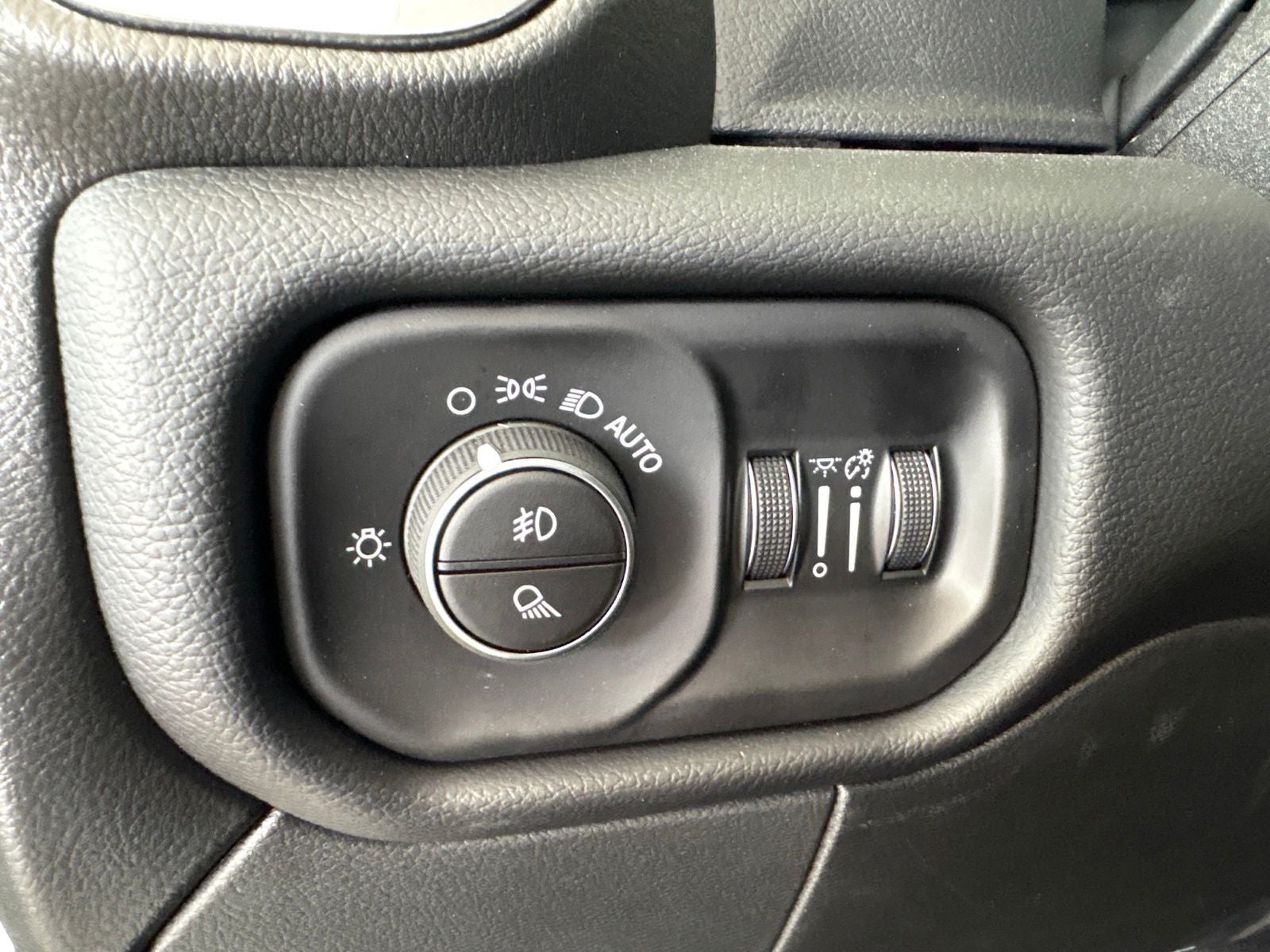 2027 RAM Ram 2500 Laramie