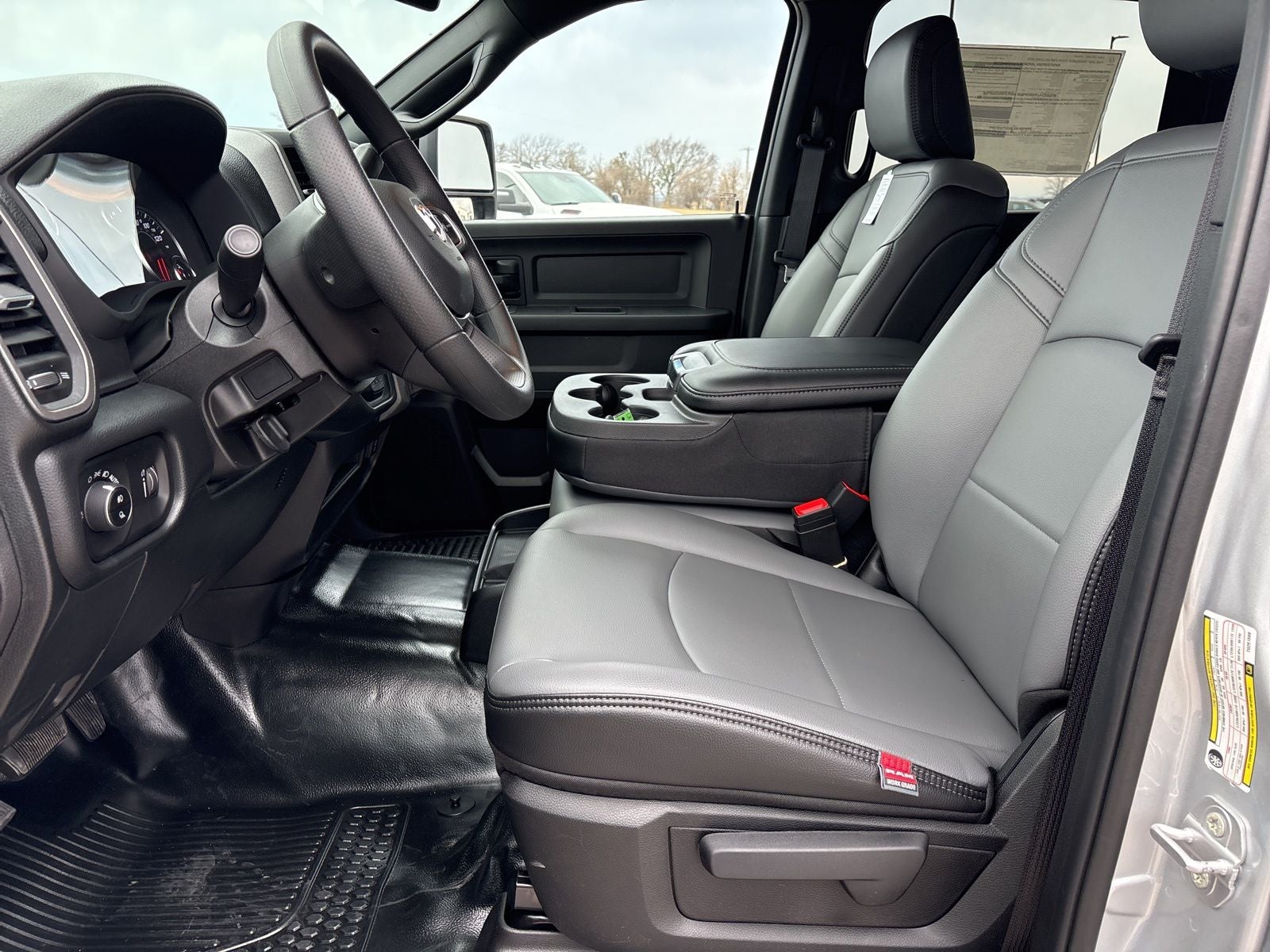 2026 RAM Ram 3500 RAM 3500 TRADESMAN CREW CAB 4X4 8' BOX