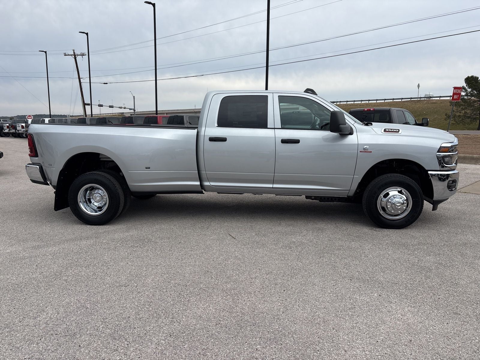 2026 RAM Ram 3500 RAM 3500 TRADESMAN CREW CAB 4X4 8' BOX