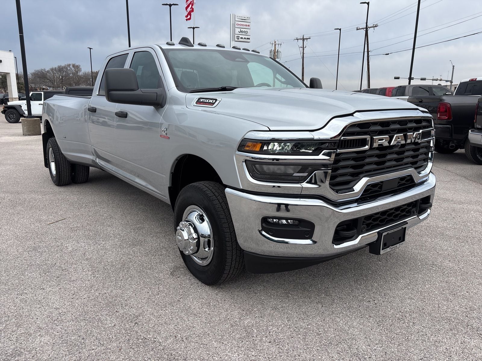 2026 RAM Ram 3500 RAM 3500 TRADESMAN CREW CAB 4X4 8' BOX