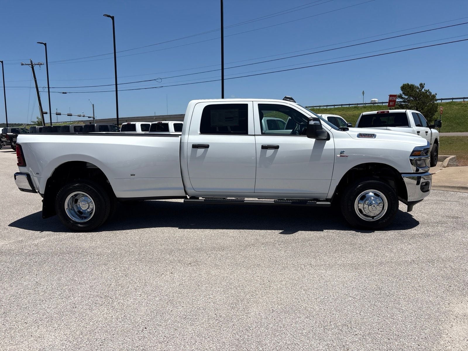 2026 RAM Ram 3500 RAM 3500 TRADESMAN CREW CAB 4X4 8' BOX
