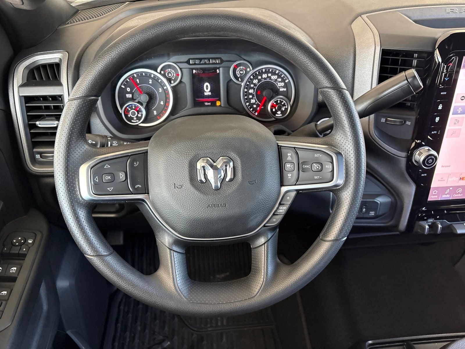 2026 RAM Ram 3500 RAM 3500 TRADESMAN CREW CAB 4X4 8' BOX