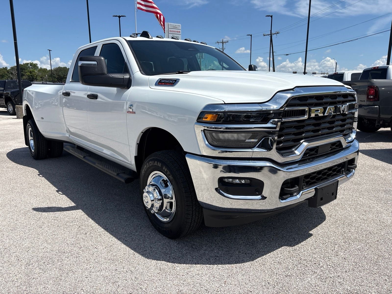 2026 RAM Ram 3500 RAM 3500 TRADESMAN CREW CAB 4X4 8' BOX
