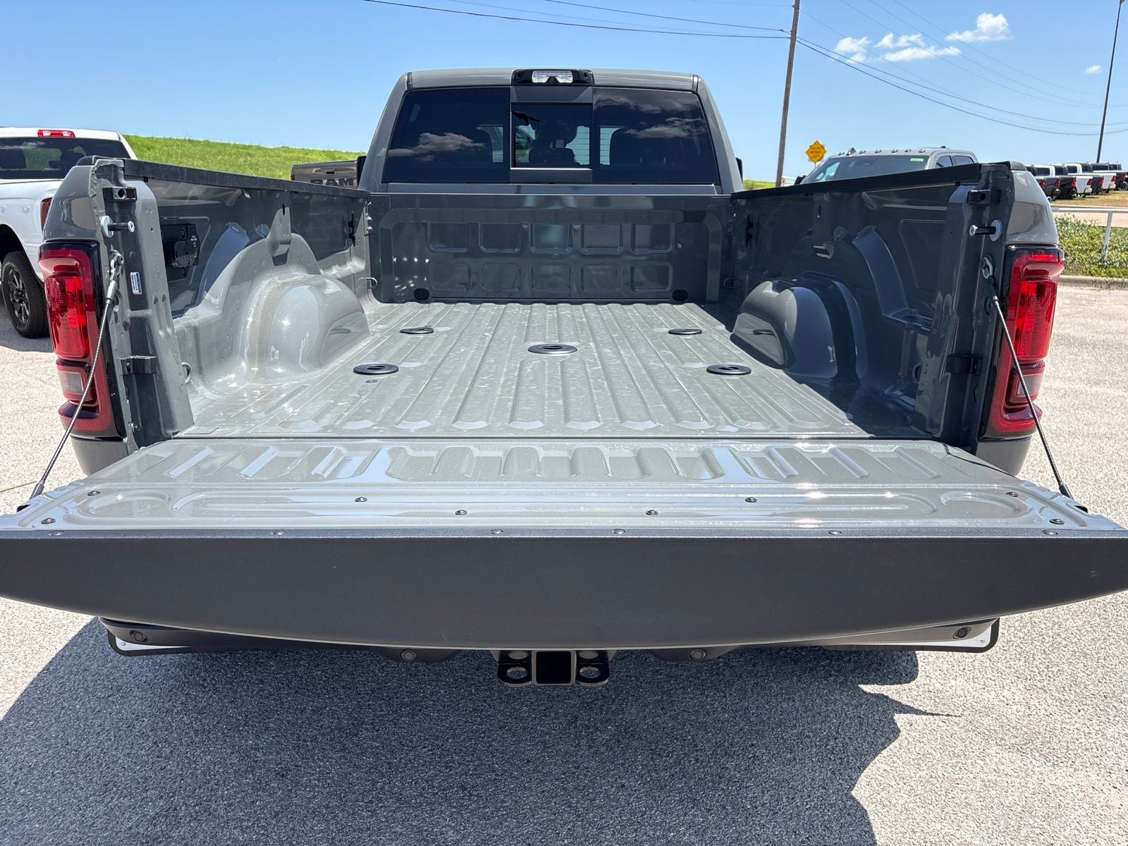 2026 RAM Ram 3500 RAM 3500 TRADESMAN CREW CAB 4X4 8' BOX