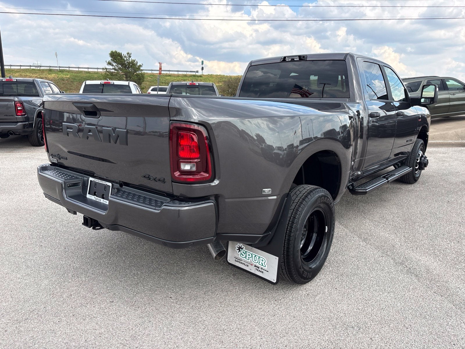 2027 RAM Ram 3500 RAM 3500 LONE STAR CREW CAB 4X4 8' BOX