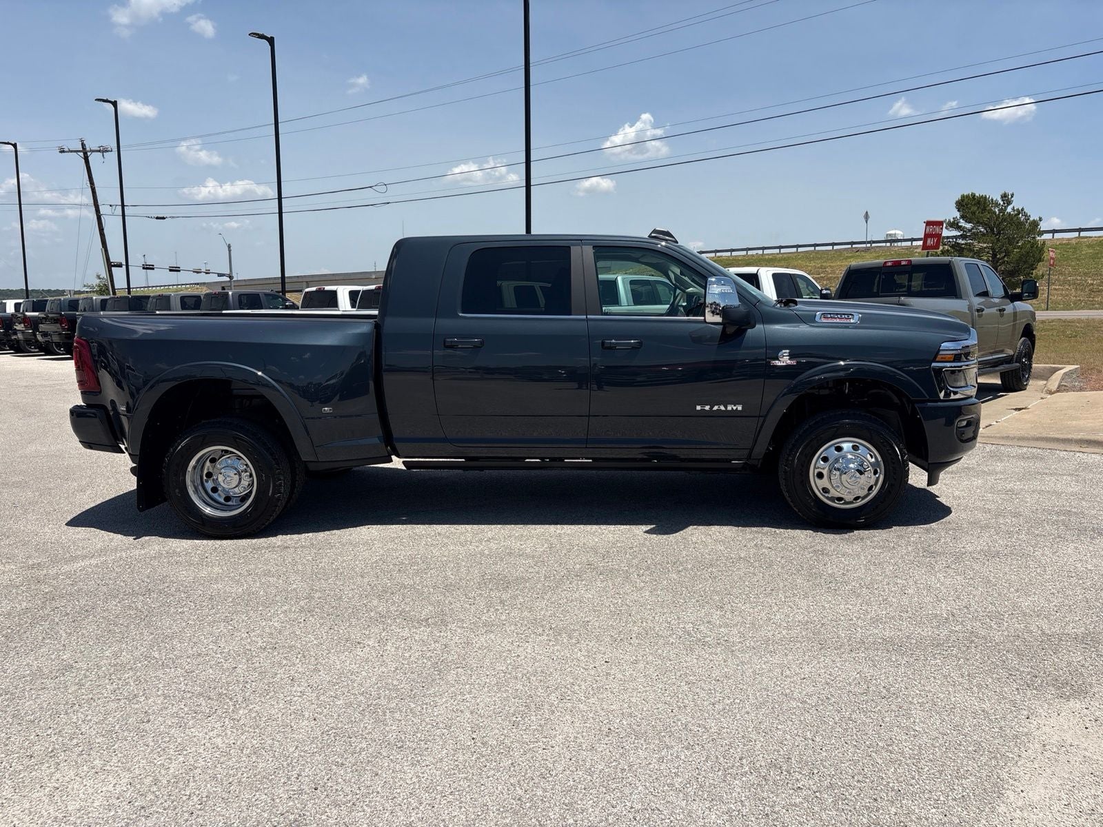 2026 RAM Ram 3500 RAM 3500 LIMITED LONGHORN MEGA CAB 4X4 6'4' BOX
