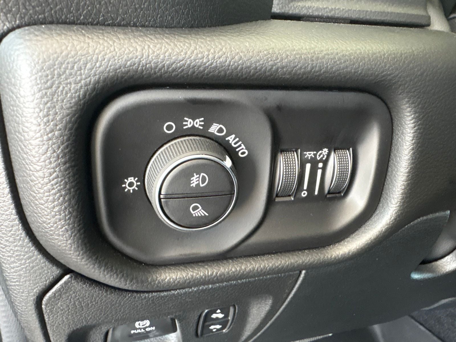 2026 RAM Ram 1500 RAM 1500 LONE STAR CREW CAB 4X2 5'7' BOX