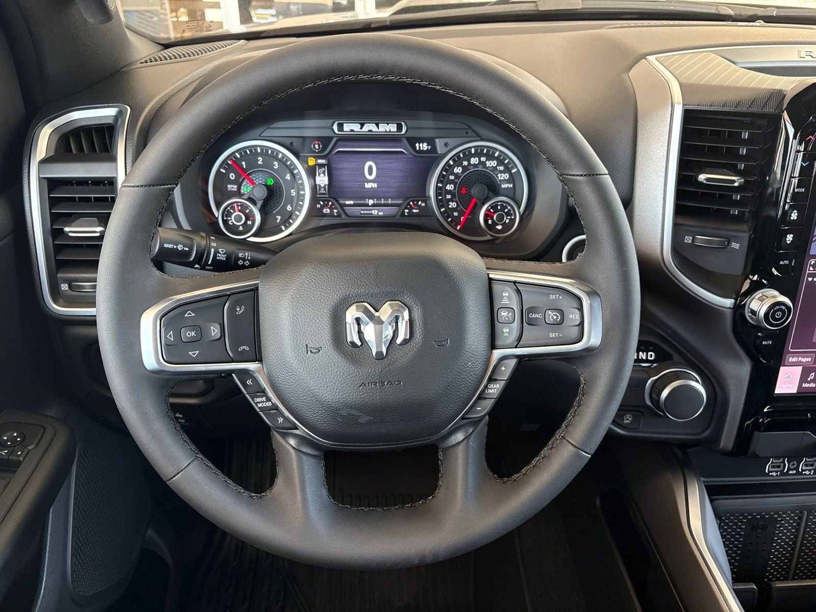 2026 RAM Ram 1500 RAM 1500 LONE STAR CREW CAB 4X2 5'7' BOX