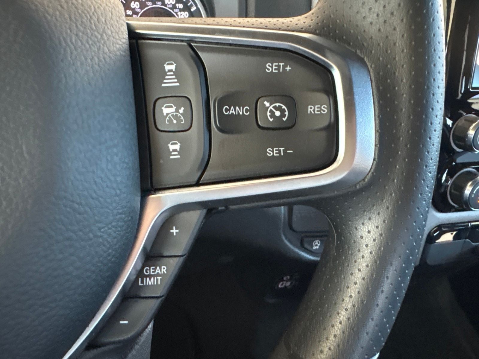 2026 RAM Ram 1500 RAM 1500 EXPRESS CREW CAB 4X2 5'7' BOX