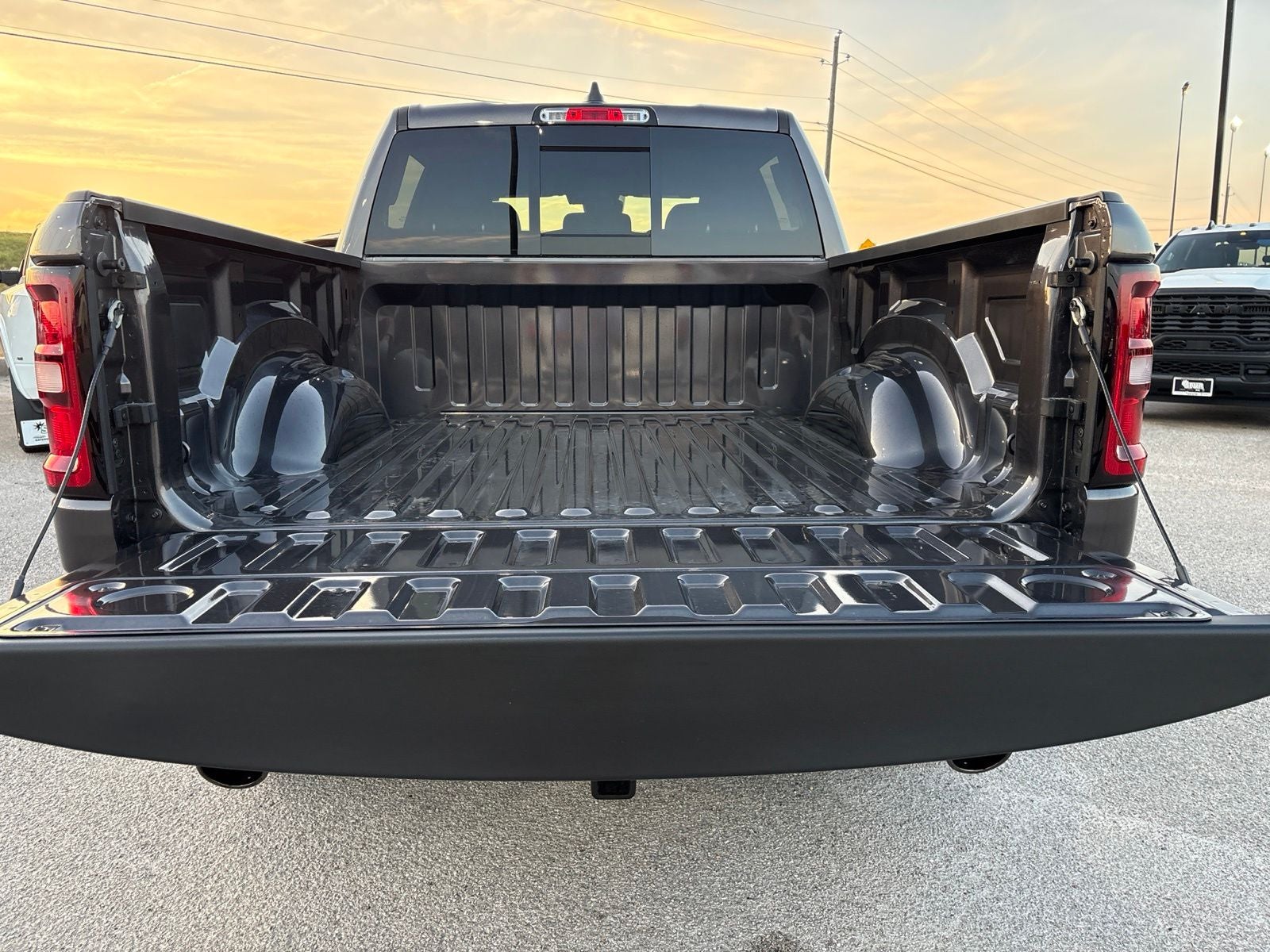 2026 RAM Ram 1500 RAM 1500 EXPRESS CREW CAB 4X2 5'7' BOX
