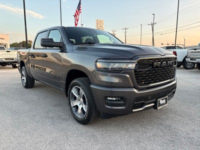2026 RAM Ram 1500 RAM 1500 EXPRESS CREW CAB 4X2 5'7' BOX