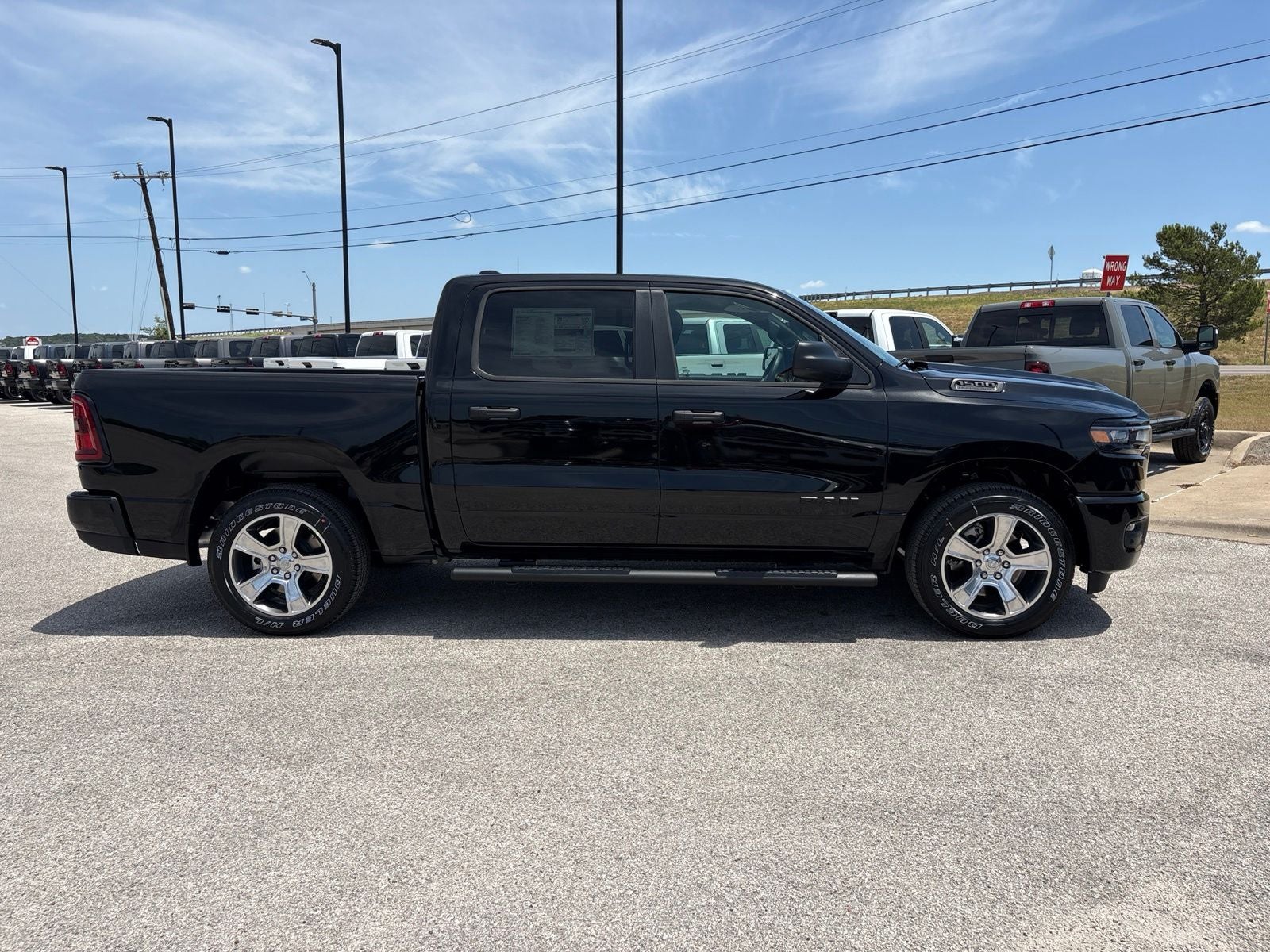 2026 RAM Ram 1500 RAM 1500 EXPRESS CREW CAB 4X2 5'7' BOX