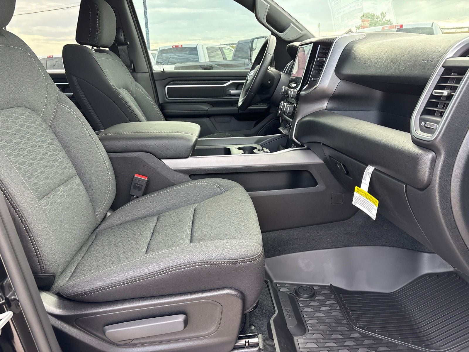 2026 RAM Ram 1500 RAM 1500 LONE STAR CREW CAB 4X4 5'7' BOX