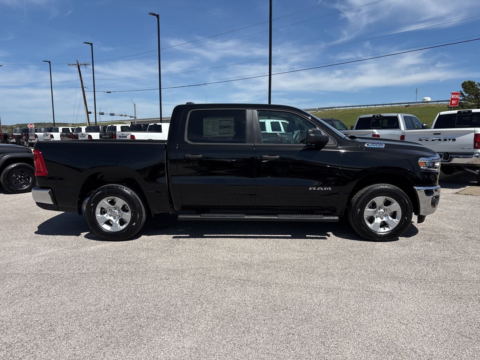 2026 RAM Ram 1500 RAM 1500 LONE STAR CREW CAB 4X4 5'7' BOX