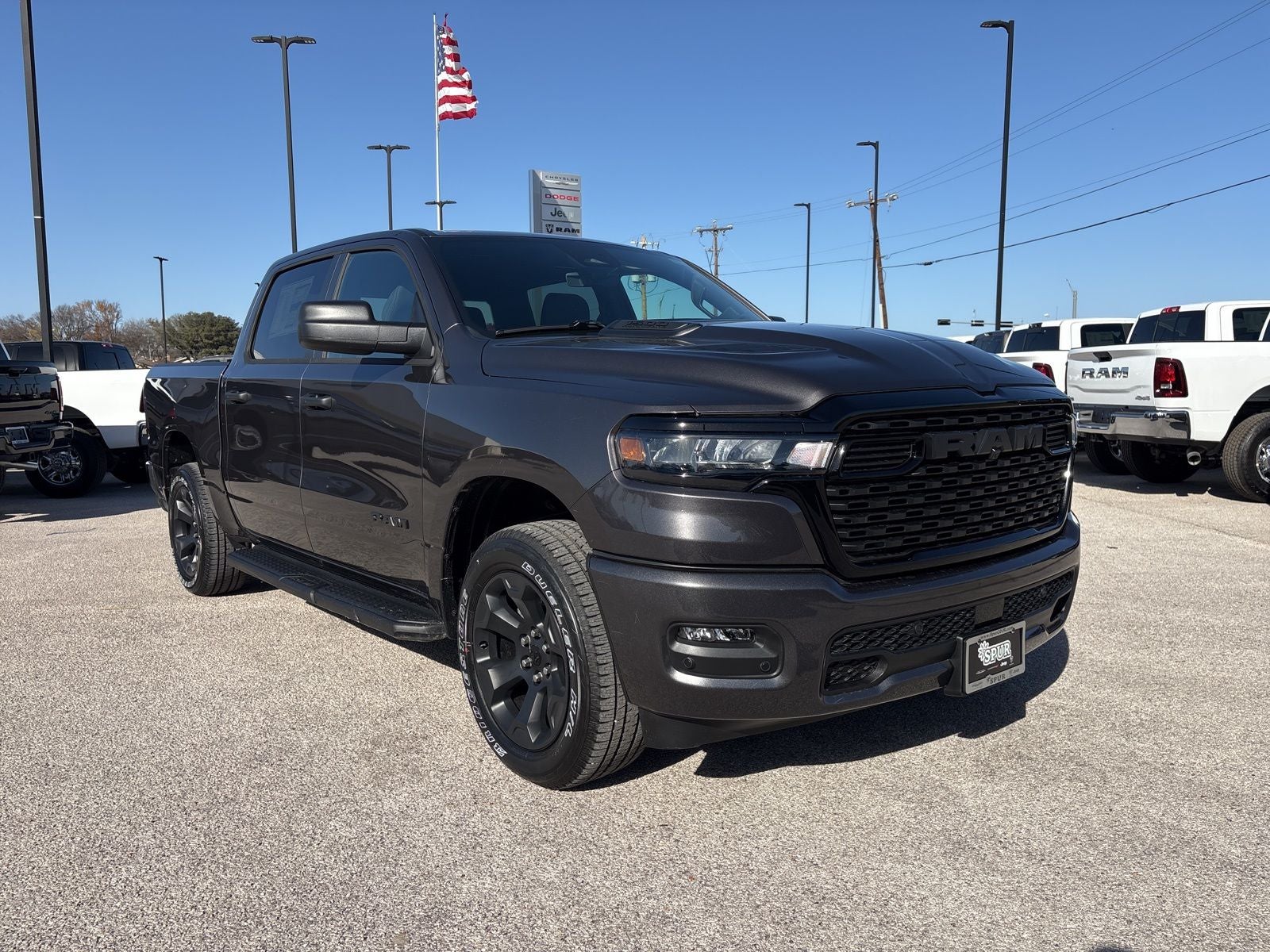 2026 RAM Ram 1500 RAM 1500 EXPRESS CREW CAB 4X4 5'7' BOX