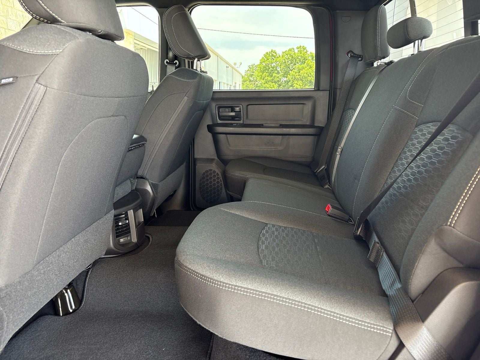 2026 RAM Ram 2500 RAM 2500 BLACK EXPRESS CREW CAB 4X4 6'4' BOX