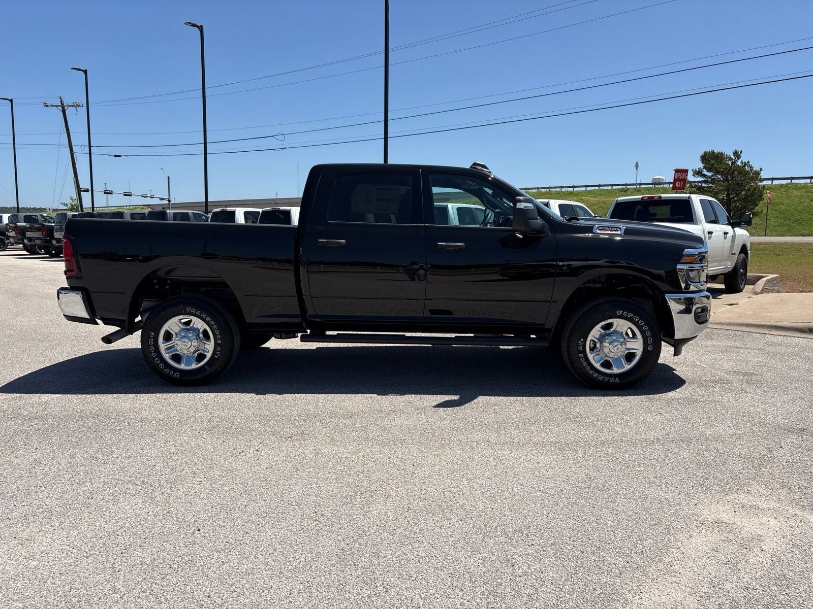 2026 RAM Ram 2500 RAM 2500 TRADESMAN CREW CAB 4X4 6'4' BOX