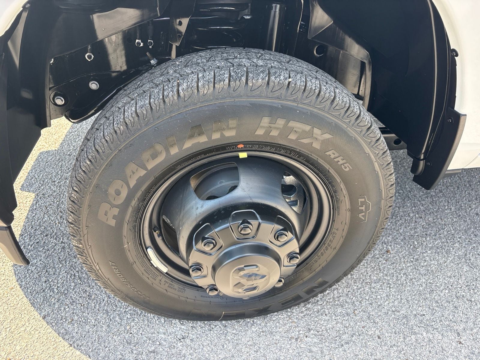 2027 RAM Ram 3500 Chassis Cab RAM 3500 TRADESMAN CREW CAB CHASSIS 4X4 60' CA
