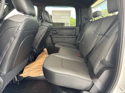 2027 RAM Ram 3500 Chassis Cab RAM 3500 TRADESMAN CREW CAB CHASSIS 4X4 60' CA