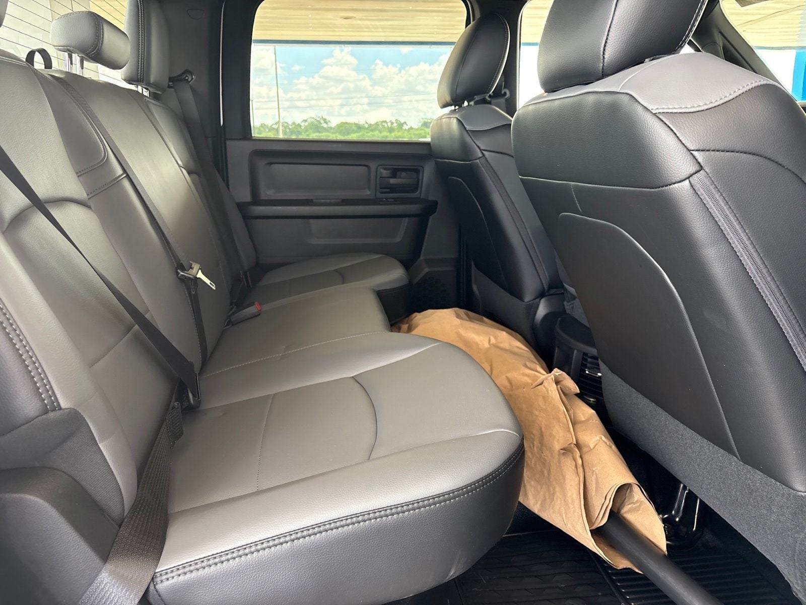 2027 RAM Ram 3500 Chassis Cab RAM 3500 TRADESMAN CREW CAB CHASSIS 4X4 60' CA