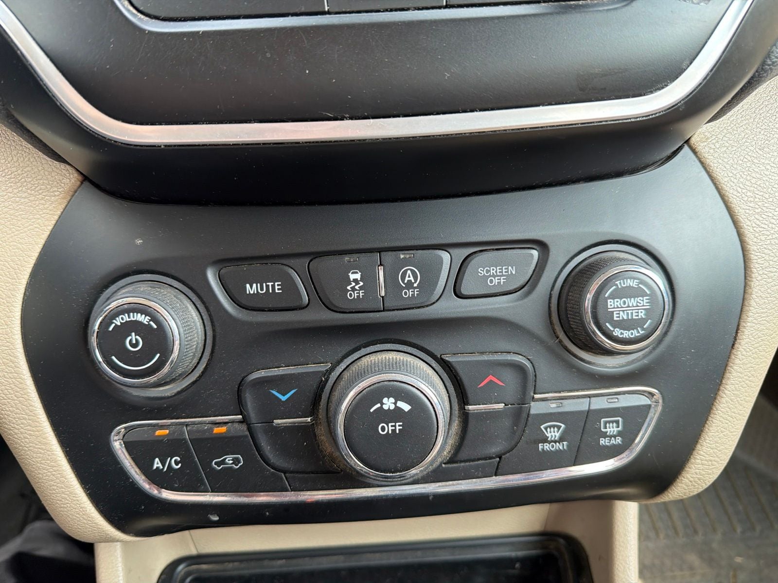 2019 Jeep Cherokee Latitude FWD