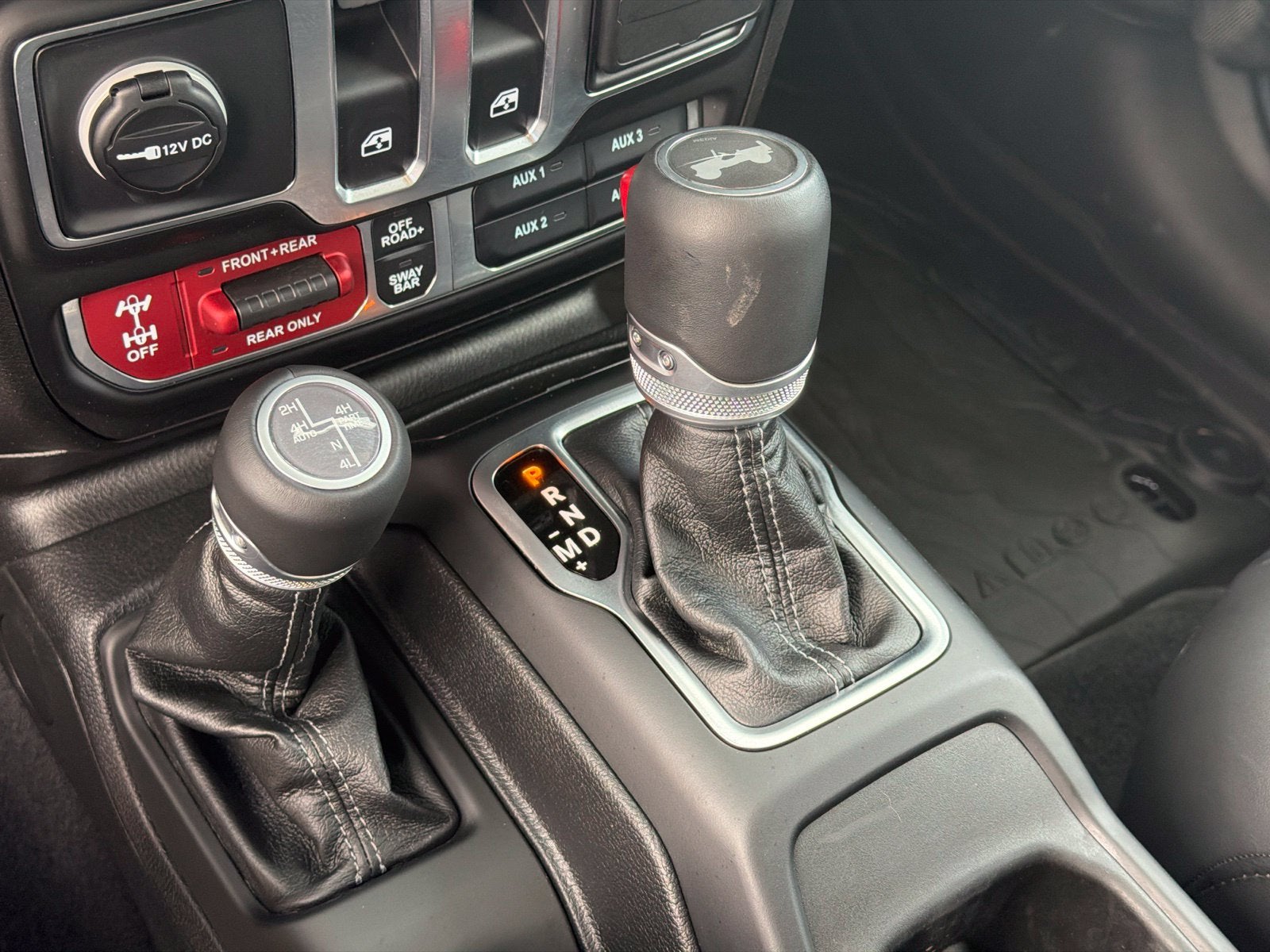 2025 Jeep Wrangler 2-Door Recon 4x4