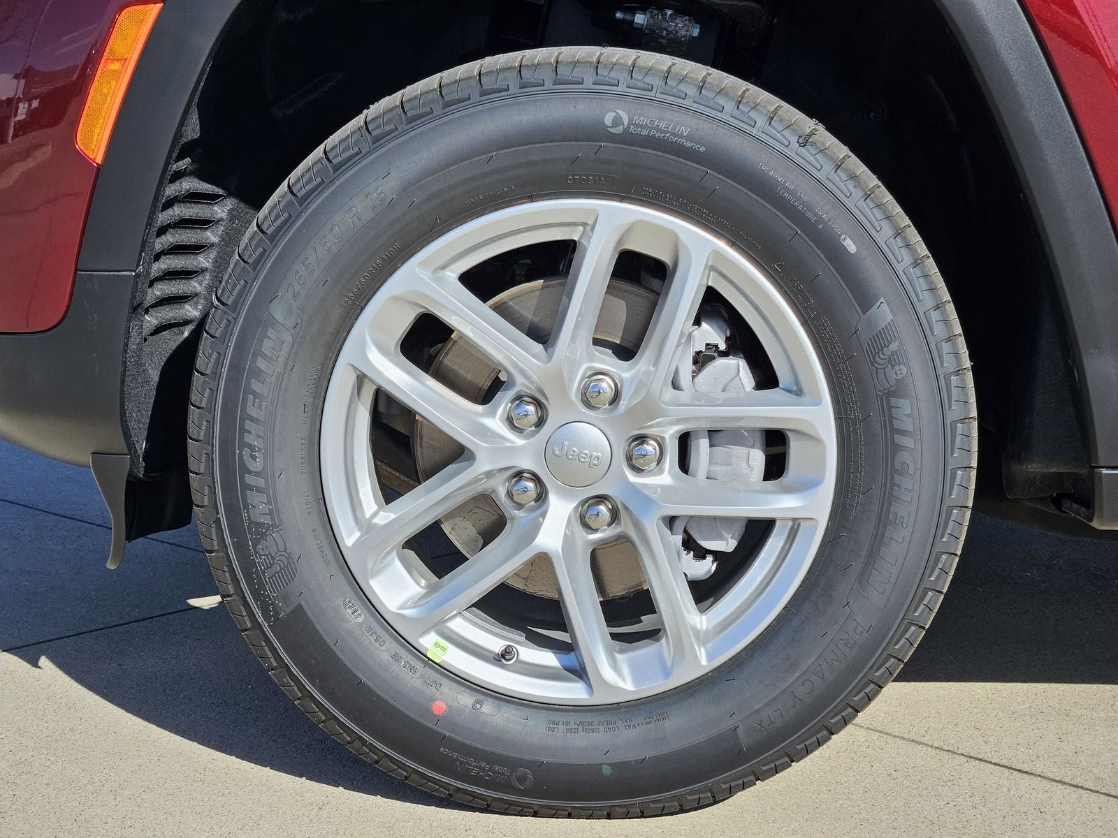 2026 Jeep Grand Cherokee GRAND CHEROKEE LAREDO 4X2