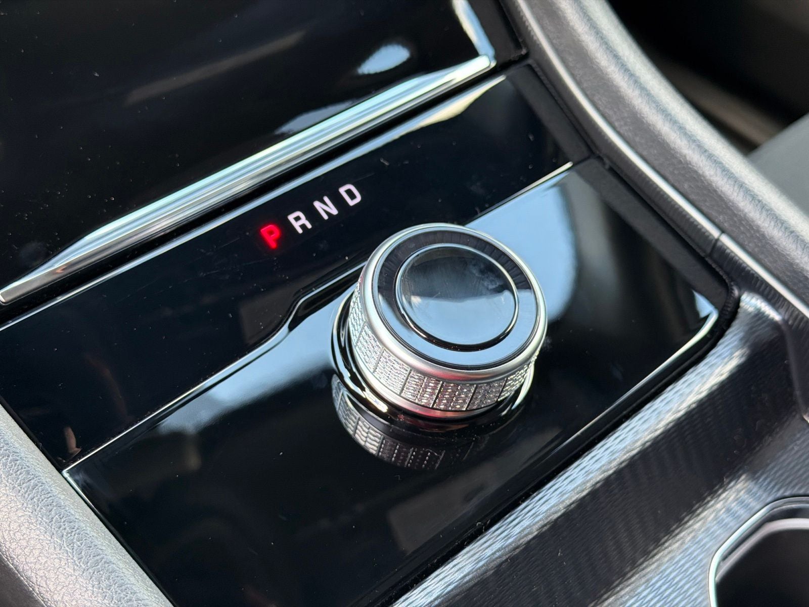 2027 Jeep Grand Cherokee GRAND CHEROKEE LAREDO X 4X2
