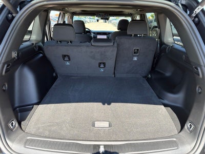 2027 Jeep Grand Cherokee GRAND CHEROKEE LAREDO X 4X2