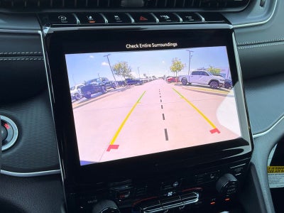 2027 Jeep Grand Cherokee GRAND CHEROKEE LAREDO X 4X2