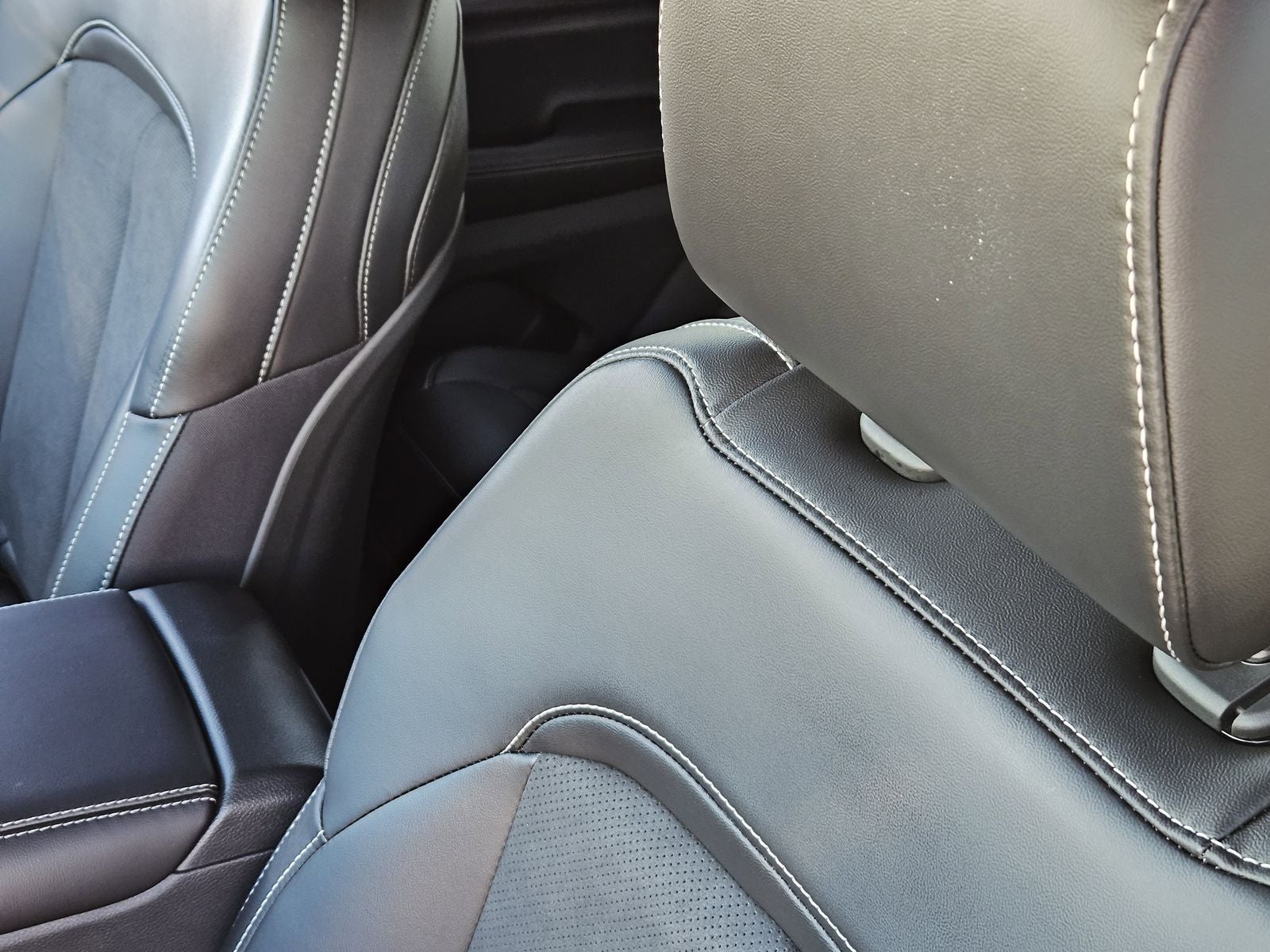 2025 Jeep Grand Cherokee GRAND CHEROKEE ALTITUDE 4X2