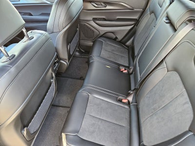 2025 Jeep Grand Cherokee GRAND CHEROKEE ALTITUDE 4X2