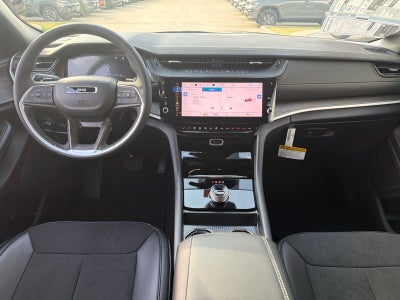 2027 Jeep Grand Cherokee GRAND CHEROKEE LAREDO ALTITUDE 4X2