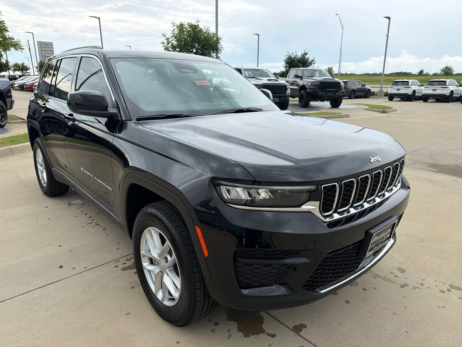 2026 Jeep Grand Cherokee GRAND CHEROKEE LAREDO 4X4
