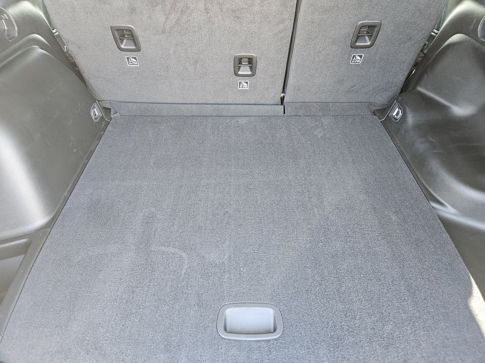 2025 Jeep Grand Cherokee GRAND CHEROKEE LAREDO 4X4