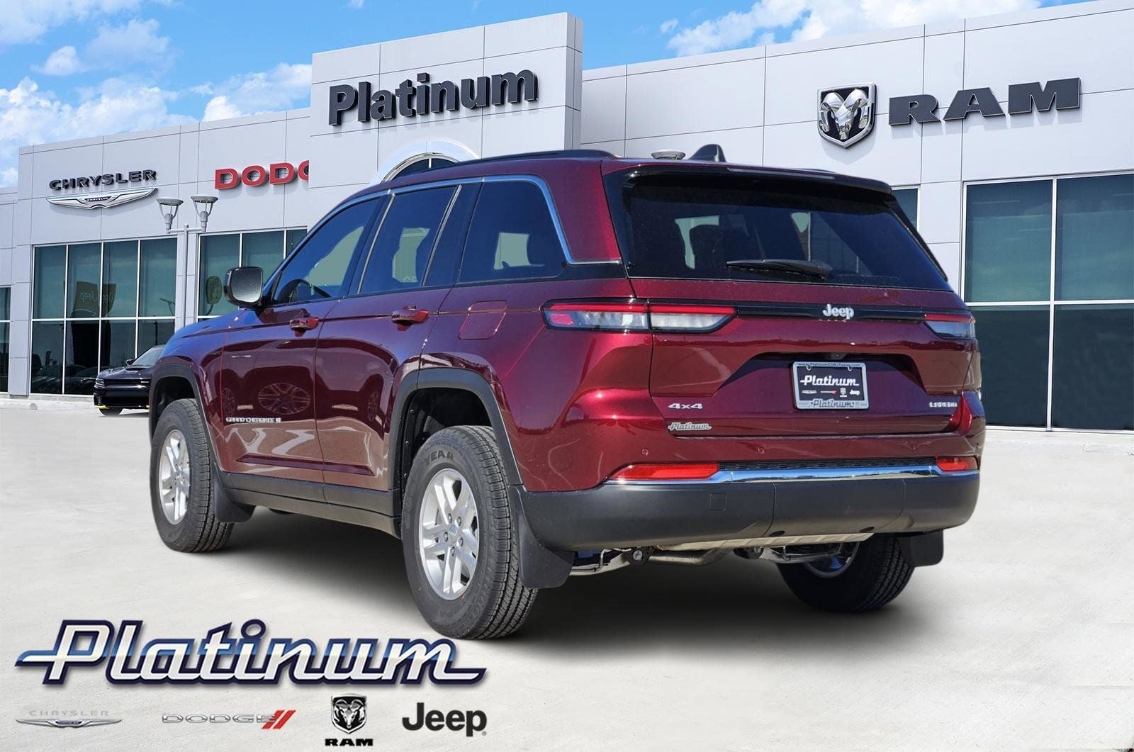2025 Jeep Grand Cherokee GRAND CHEROKEE LAREDO 4X4