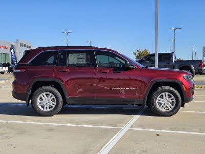 2025 Jeep Grand Cherokee GRAND CHEROKEE LAREDO 4X4