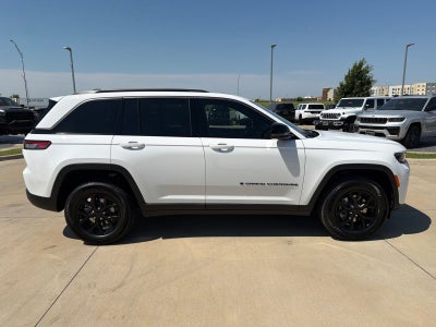 2026 Jeep Grand Cherokee GRAND CHEROKEE LAREDO ALTITUDE 4X4