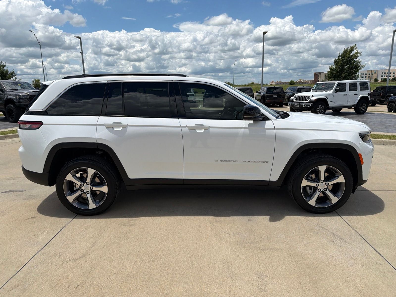 2026 Jeep Grand Cherokee GRAND CHEROKEE LIMITED 4X4