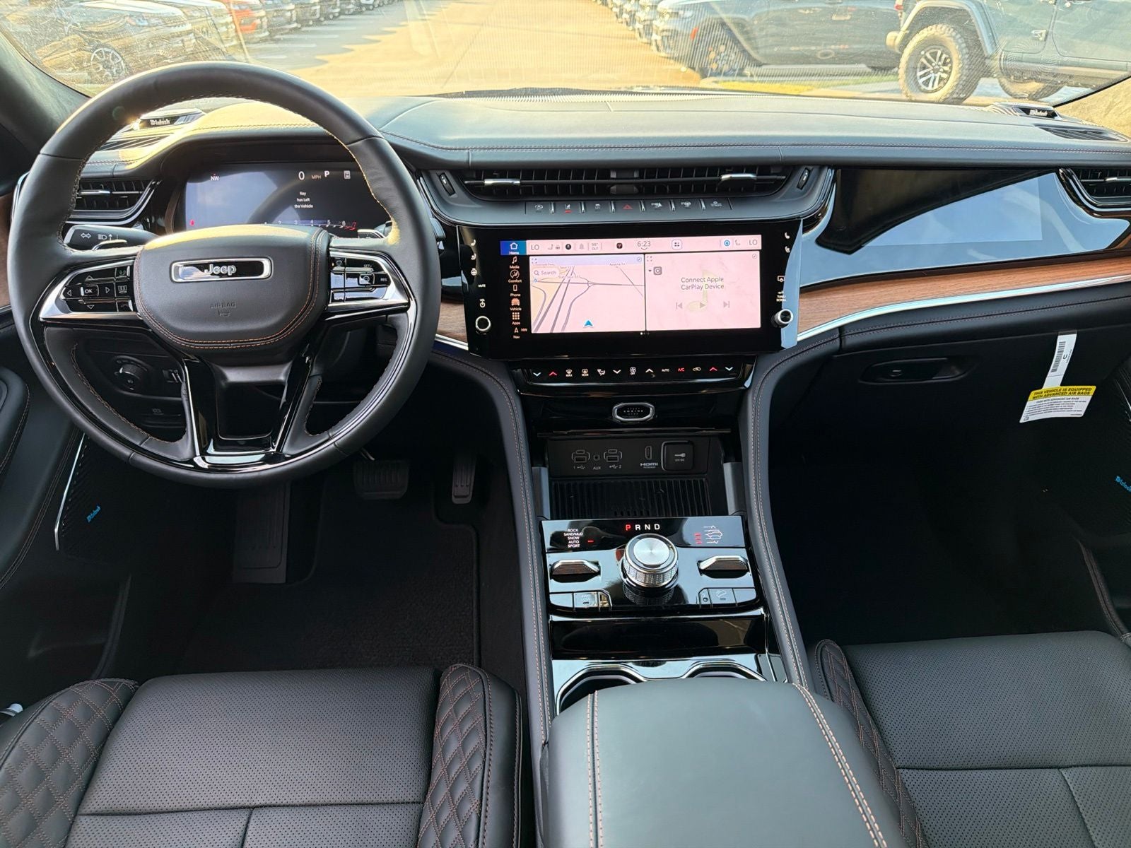 2027 Jeep Grand Cherokee GRAND CHEROKEE SUMMIT 4X4