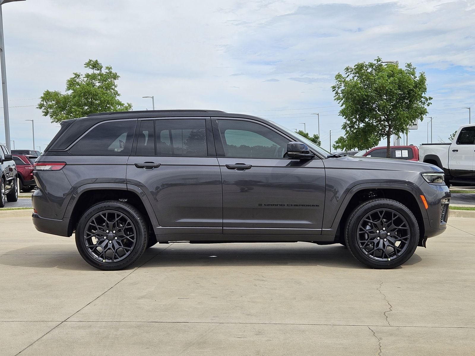 2026 Jeep Grand Cherokee GRAND CHEROKEE SUMMIT 4X4