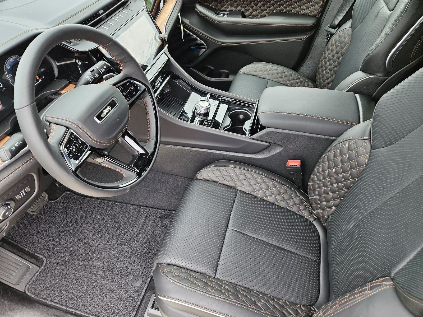 2026 Jeep Grand Cherokee GRAND CHEROKEE SUMMIT 4X4