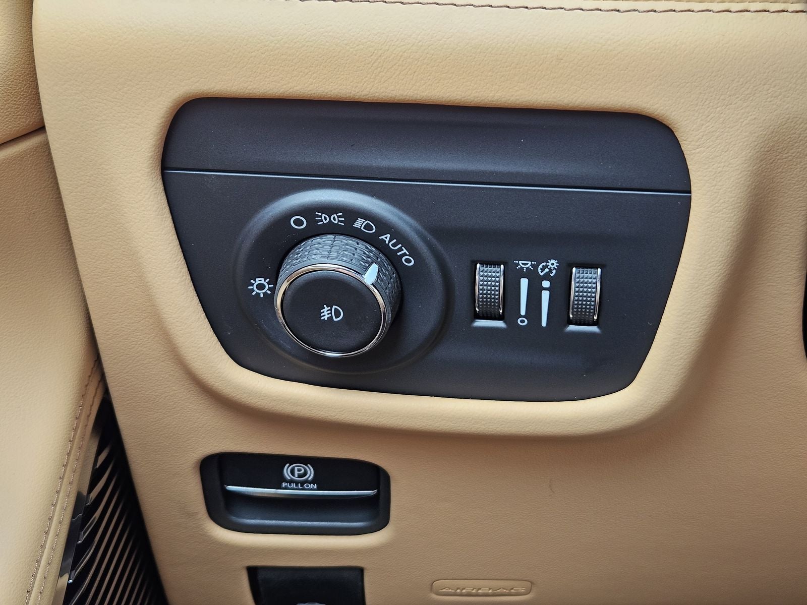 2026 Jeep Grand Cherokee GRAND CHEROKEE SUMMIT 4X4