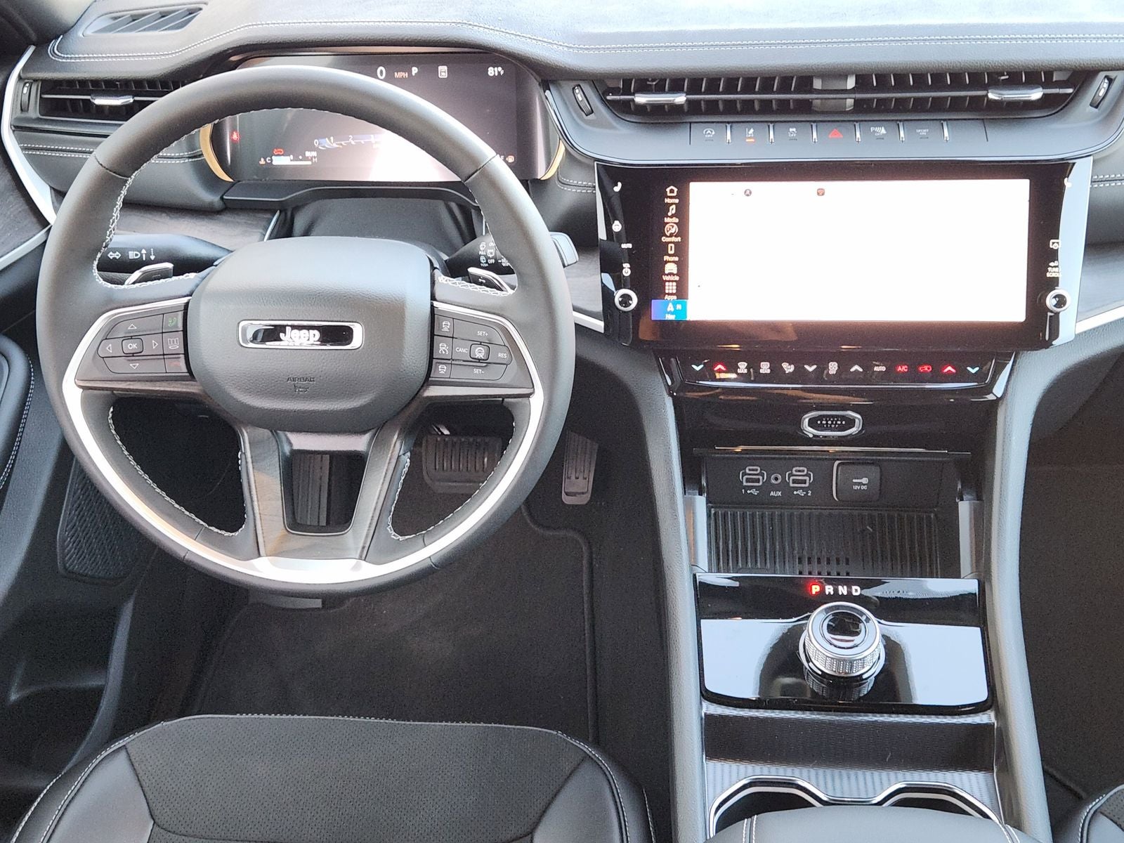 2026 Jeep Grand Cherokee L GRAND CHEROKEE L LAREDO ALTITUDE 4X2