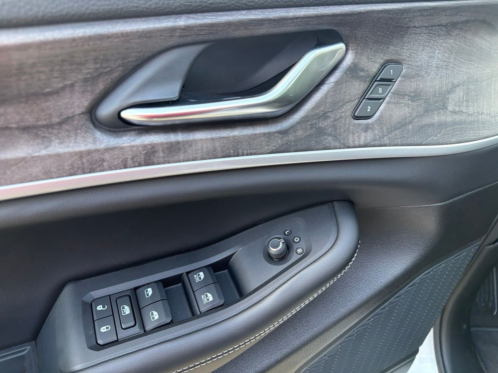 2027 Jeep Grand Cherokee L GRAND CHEROKEE L LIMITED 4X2