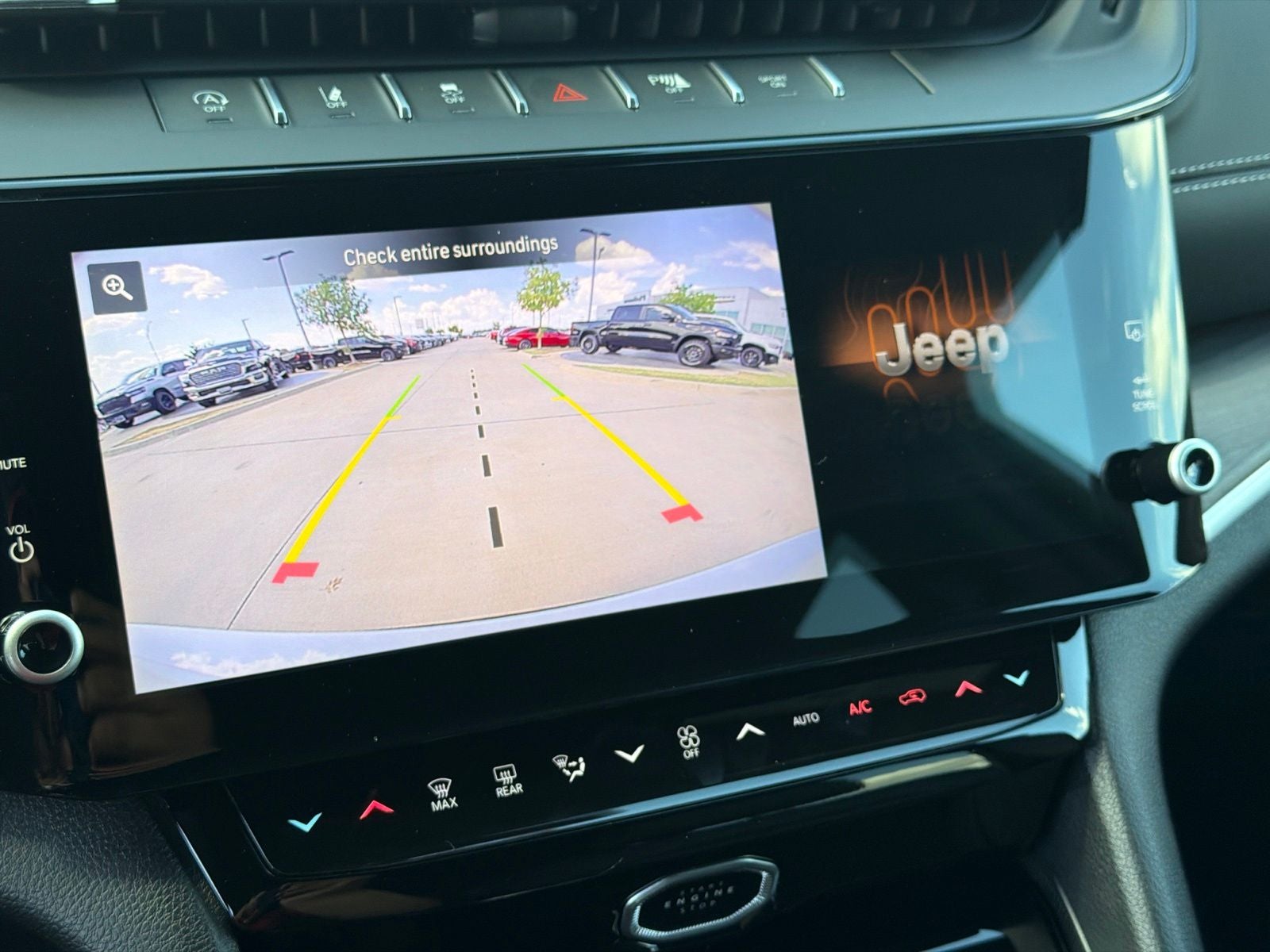2027 Jeep Grand Cherokee L GRAND CHEROKEE L LIMITED 4X2