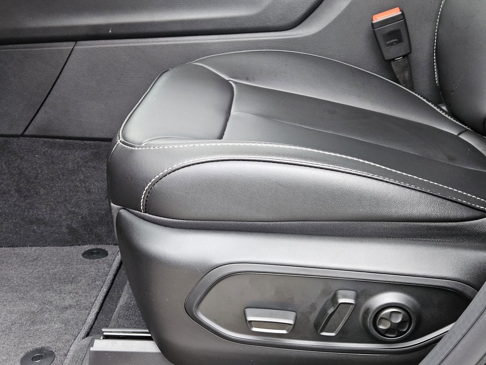 2025 Jeep Grand Cherokee L GRAND CHEROKEE L LIMITED 4X4