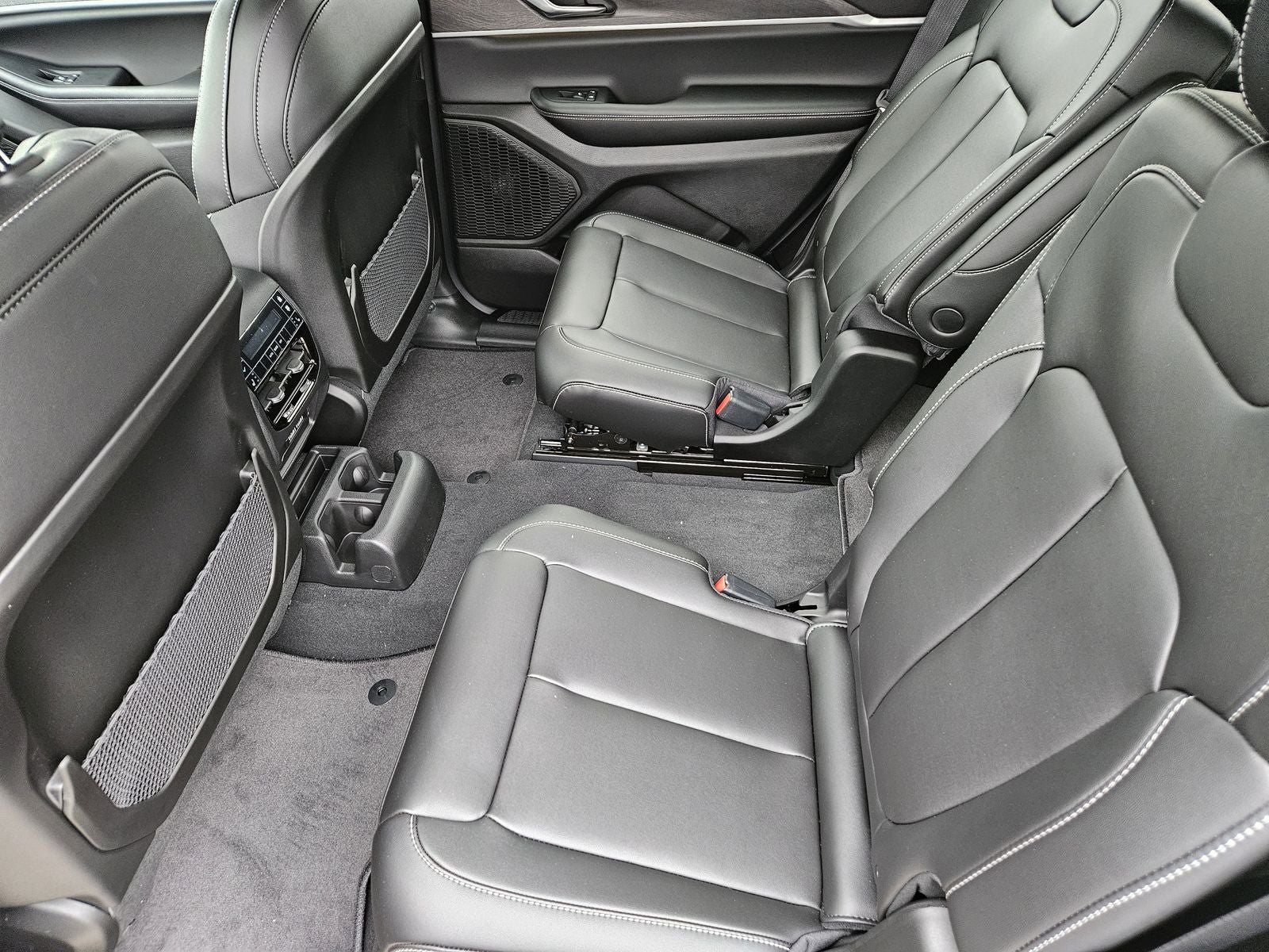 2025 Jeep Grand Cherokee L GRAND CHEROKEE L LIMITED 4X4