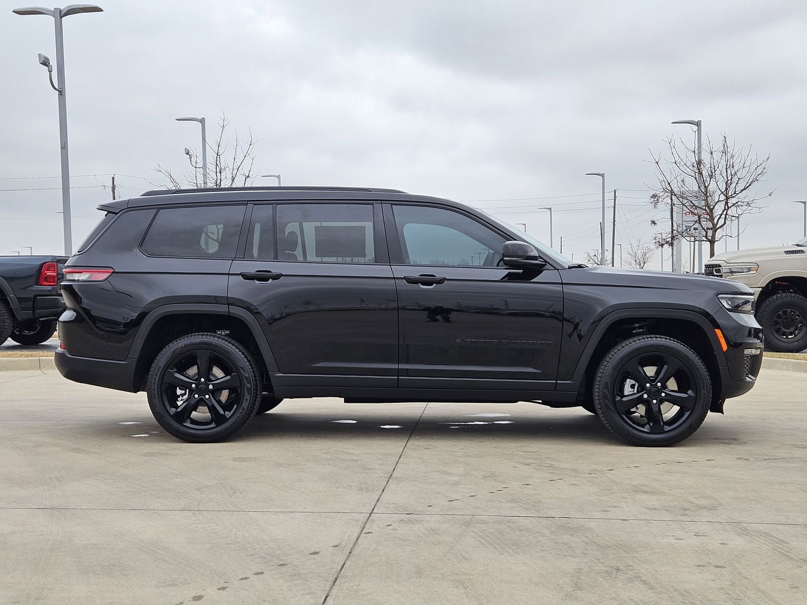 2025 Jeep Grand Cherokee L GRAND CHEROKEE L LIMITED 4X4