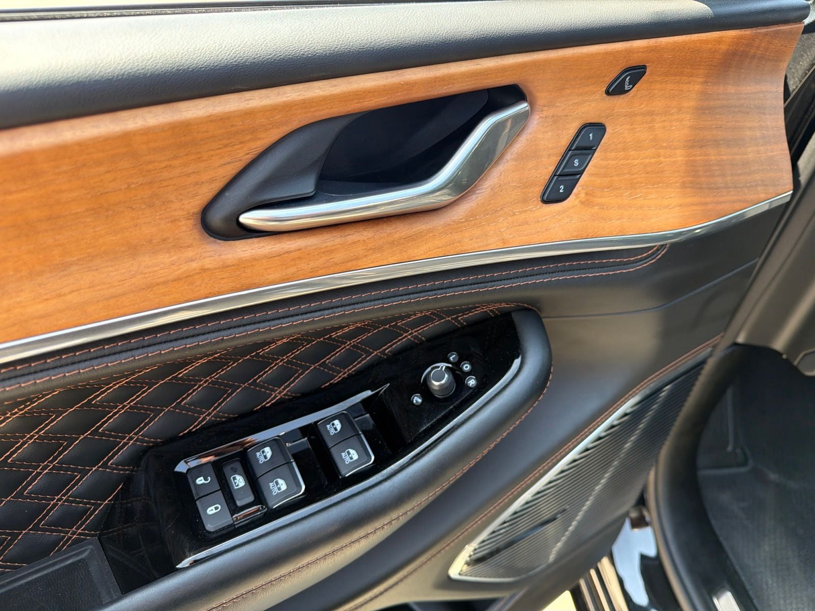 2025 Jeep Grand Cherokee L Summit